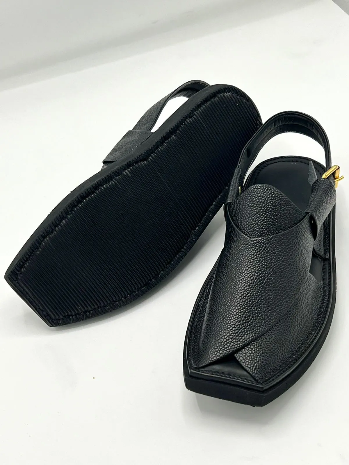 Air Kaptan Black Dotted (medicated sole)