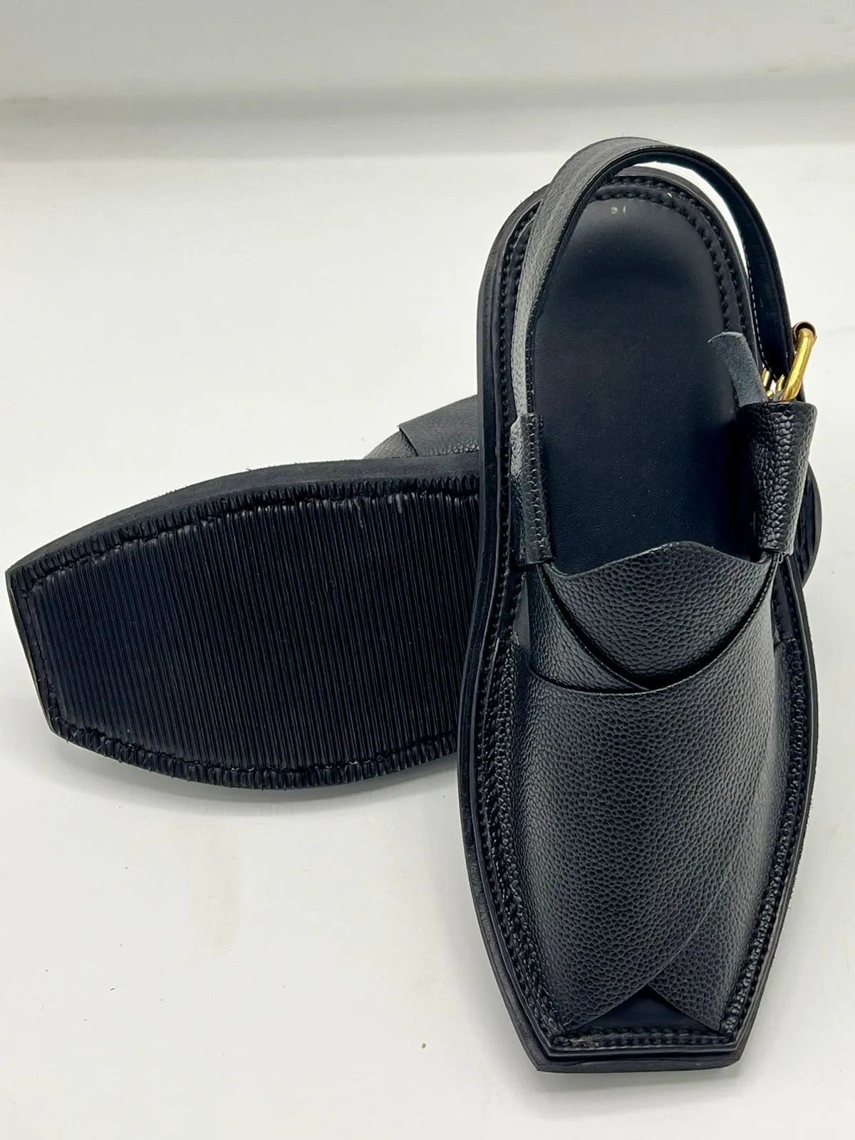 Air Kaptan Black Dotted (medicated sole)