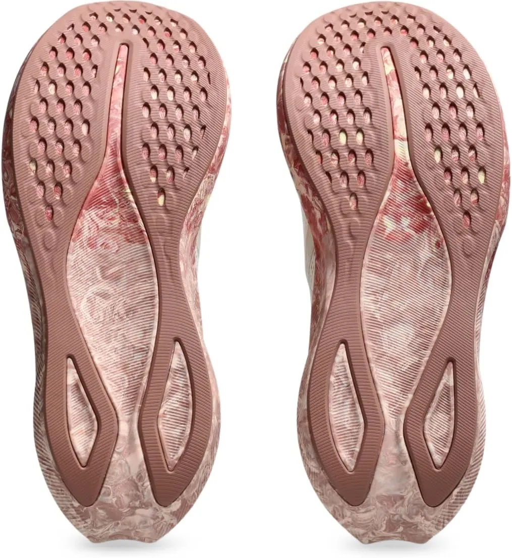 Asics Women's Noosa Tri 16 Sneaker