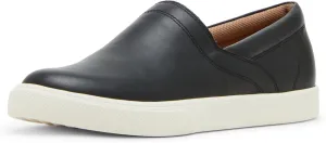 Blondo Women's Garity Sneaker