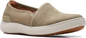 Clarks Women's Nalle Violet Loafer