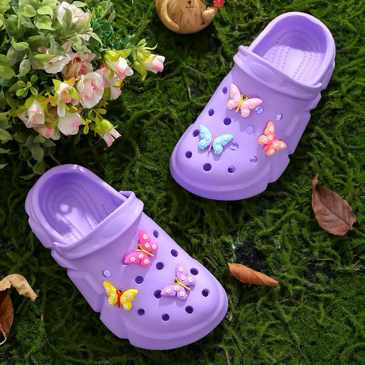 Cute Butterfly-Themed Lightweight Girls' Clogs, Platform Soft Sole Closed Toe EVA Home Garden Clog Shoes, Two-Way Wear Breathable Beach Clogs, Trendy Non-Slip Slip-On Sandals for Outdoor Indoor