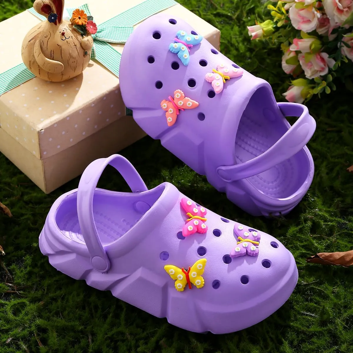 Cute Butterfly-Themed Lightweight Girls' Clogs, Platform Soft Sole Closed Toe EVA Home Garden Clog Shoes, Two-Way Wear Breathable Beach Clogs, Trendy Non-Slip Slip-On Sandals for Outdoor Indoor