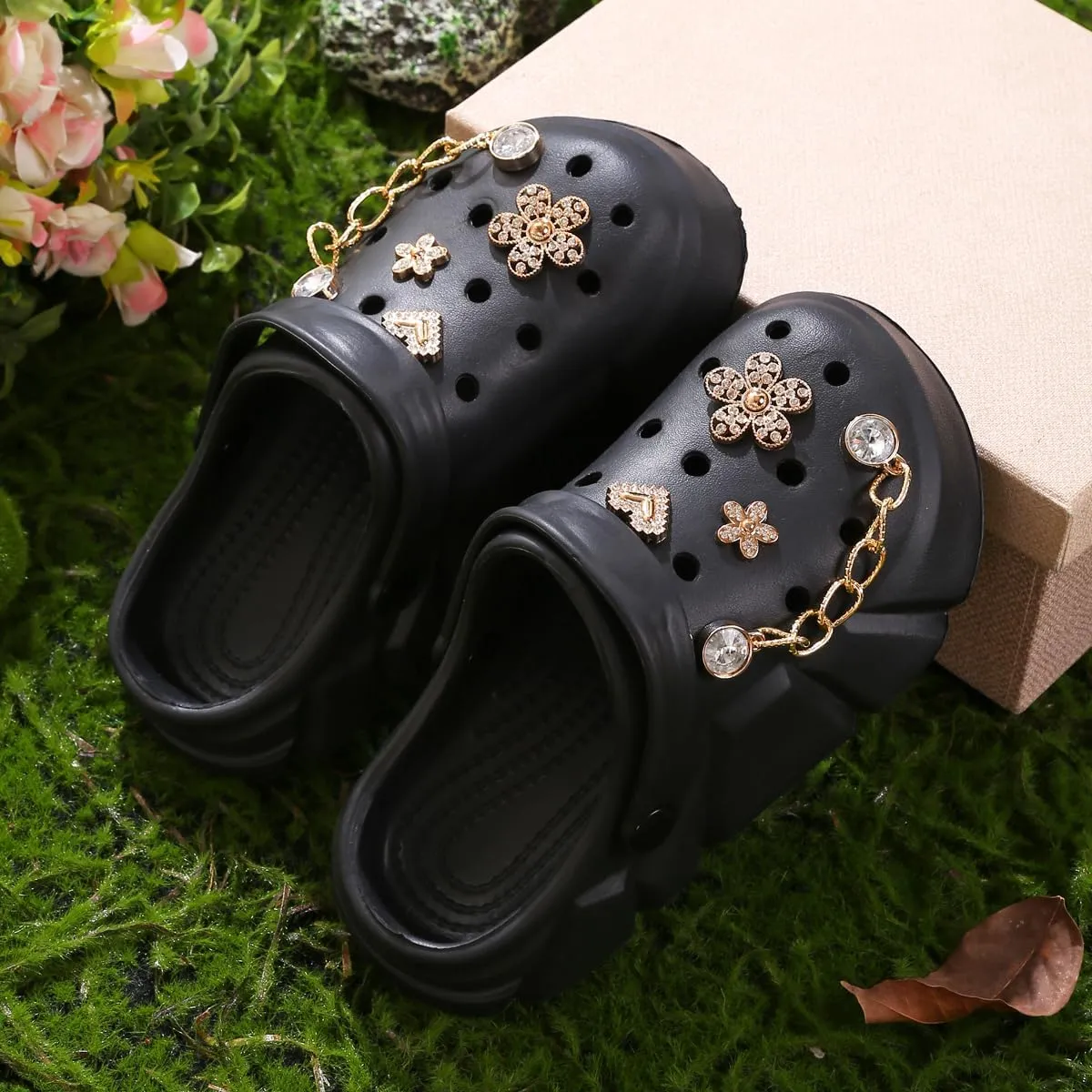 Cute Butterfly-Themed Lightweight Girls' Clogs, Platform Soft Sole Closed Toe EVA Home Garden Clog Shoes, Two-Way Wear Breathable Beach Clogs, Trendy Non-Slip Slip-On Sandals for Outdoor Indoor