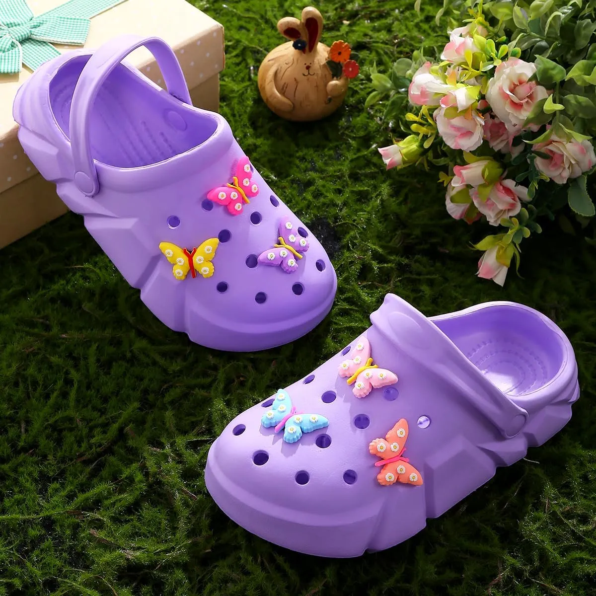 Cute Butterfly-Themed Lightweight Girls' Clogs, Platform Soft Sole Closed Toe EVA Home Garden Clog Shoes, Two-Way Wear Breathable Beach Clogs, Trendy Non-Slip Slip-On Sandals for Outdoor Indoor