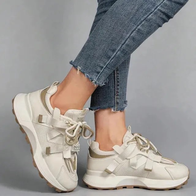 Elegant platform sneakers