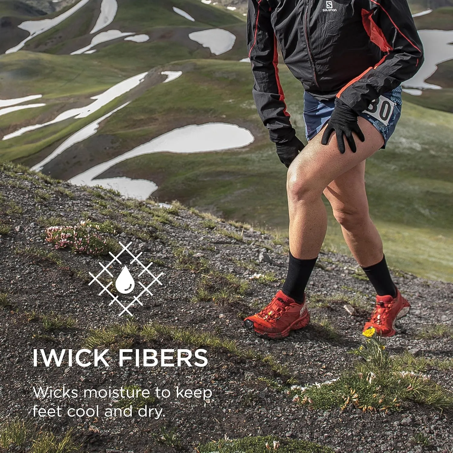 Feetures High Performance Ultra Light Cushion Quarter Sock - Moisture-Wicking Athletic Socks - (1 Pair)