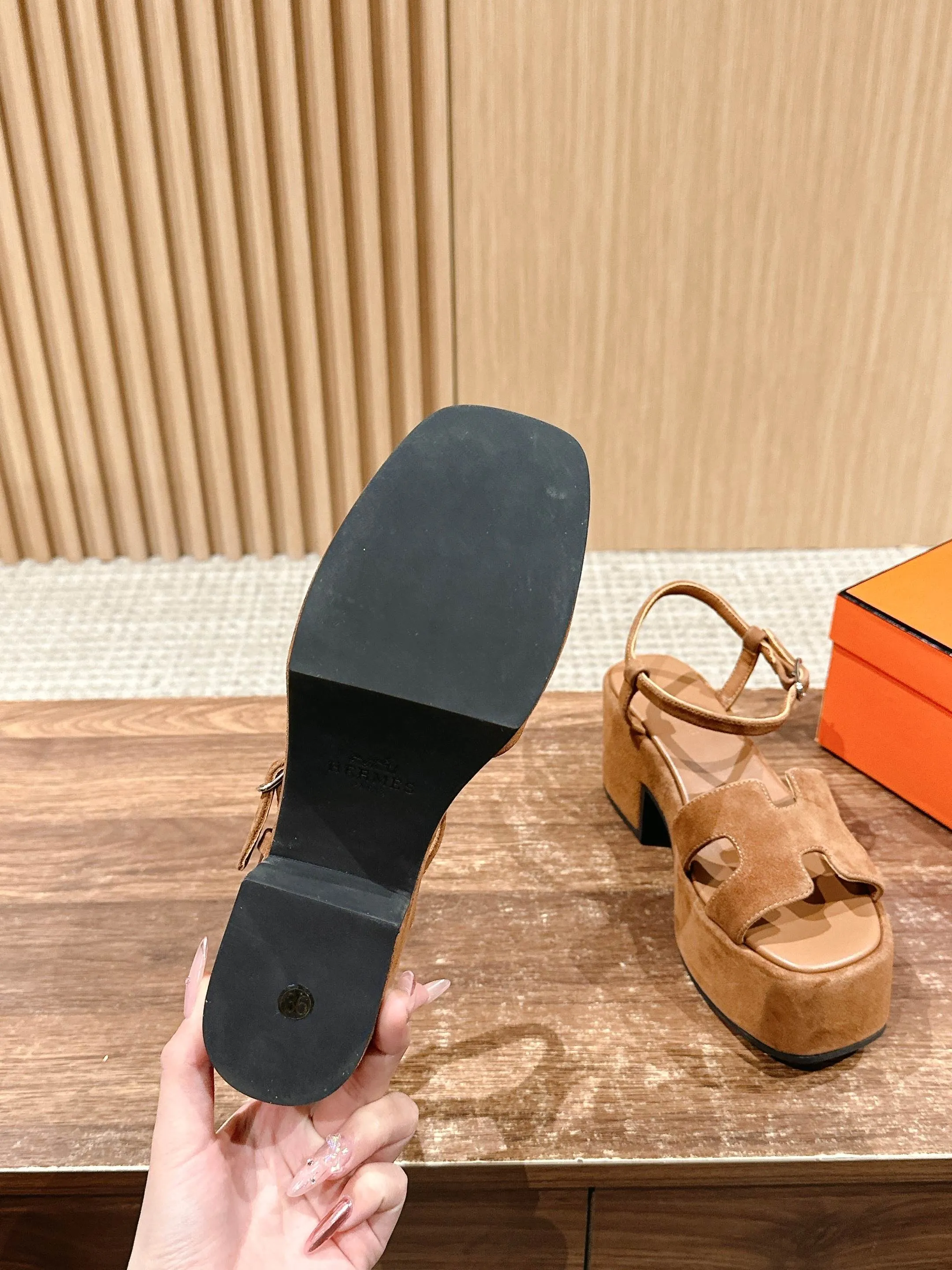 H New waterproof platform sandals