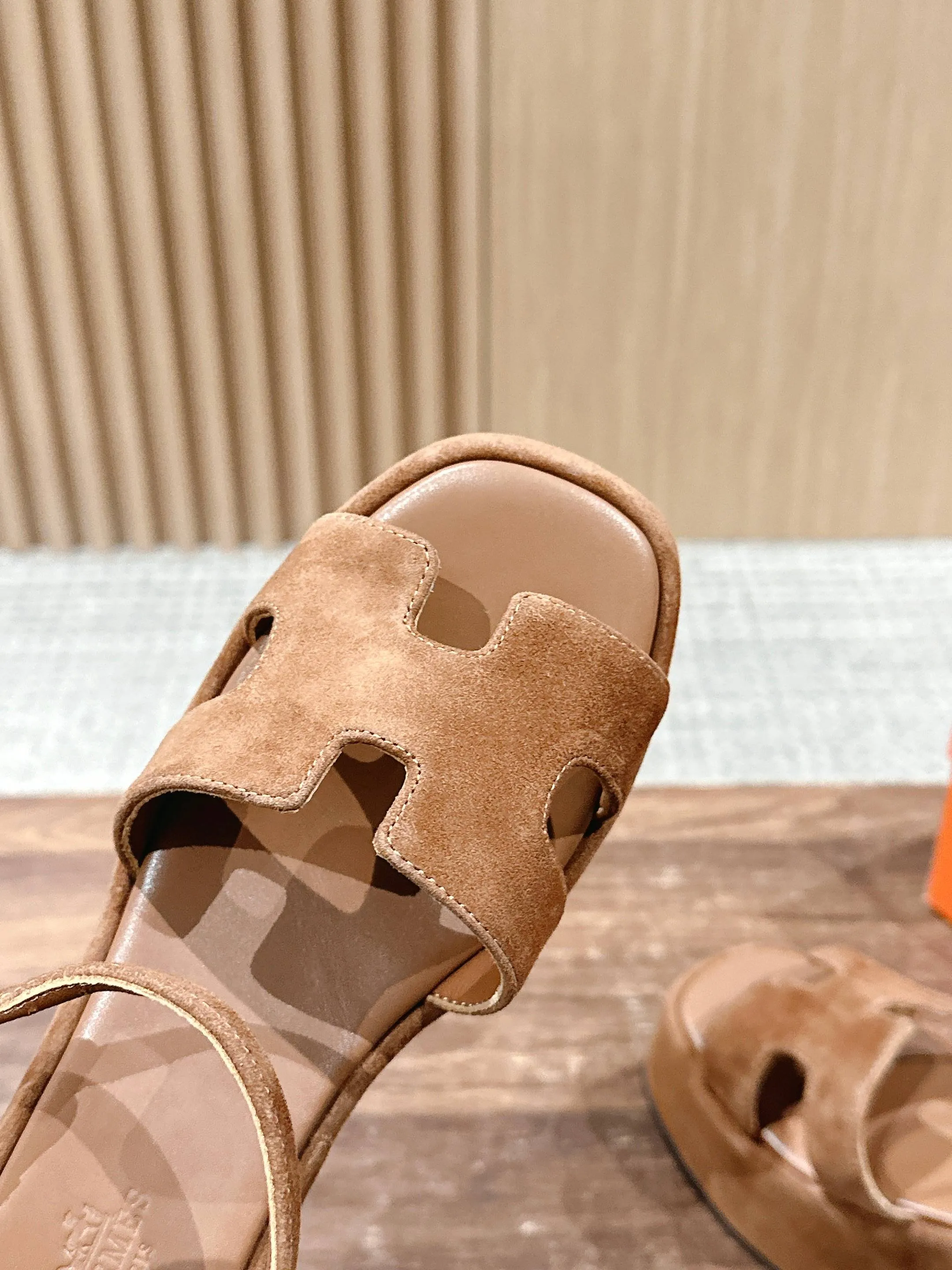 H New waterproof platform sandals