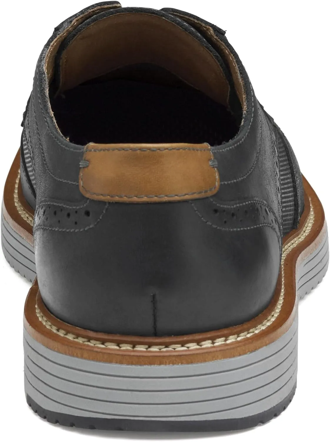 Johnston & Murphy Men's Hodges Wingtip Shoe