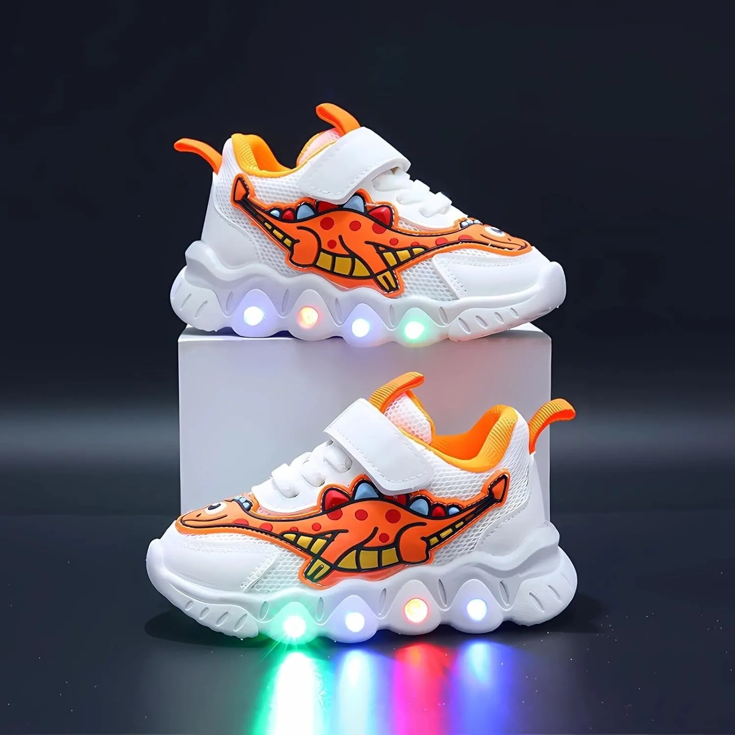 Kids LED Light Up Shoe Boys Girls Luminous Trainers Mesh Shoes Sports Casual Glow Fashion Flashing Athletic Sneaker Xmas