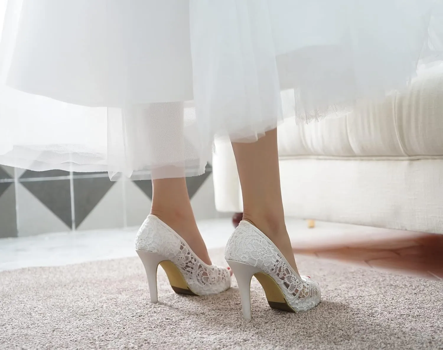 LizFoYa Women Peep Toe Wedding High Heels Lace Embroidery Bridal Pumps Shoes Slip On Evening Platform Heels