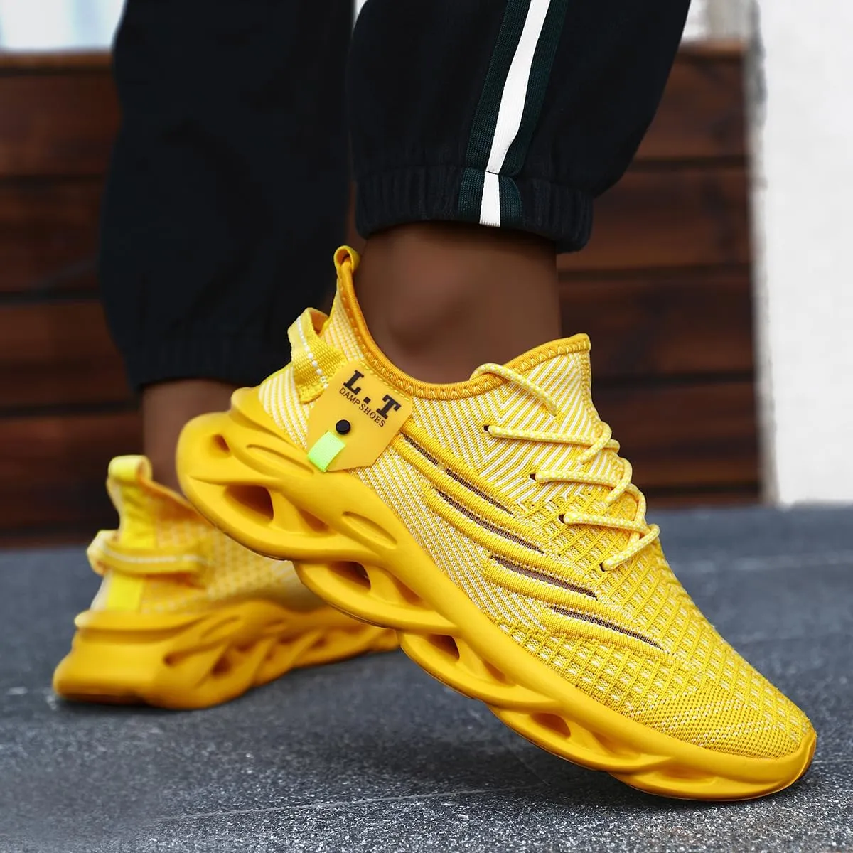 Men Running Shoes Men's Tennis Shoes Lightweight Breathable Fashion Sneakers Non Slip Workout Gym Shoes for Running Black