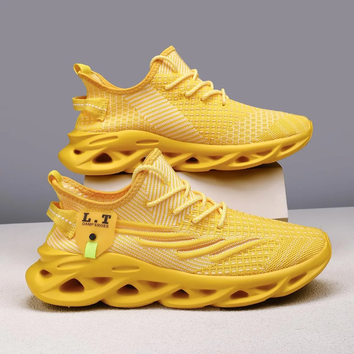 Men Running Shoes Men's Tennis Shoes Lightweight Breathable Fashion Sneakers Non Slip Workout Gym Shoes for Running Black