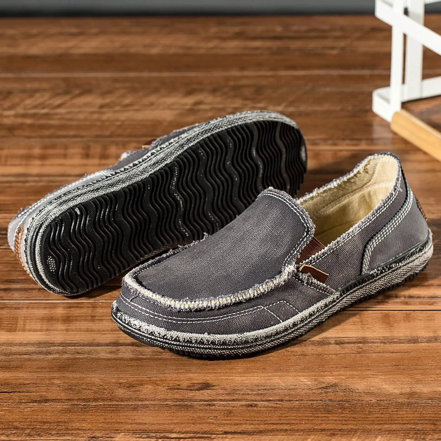 Men's Canvas Slip on Loafers Lightweight Breathable Cloth Shoes Vintage Boat Shoes Casual Flat Loafer Outdoor Walking Sneakers
