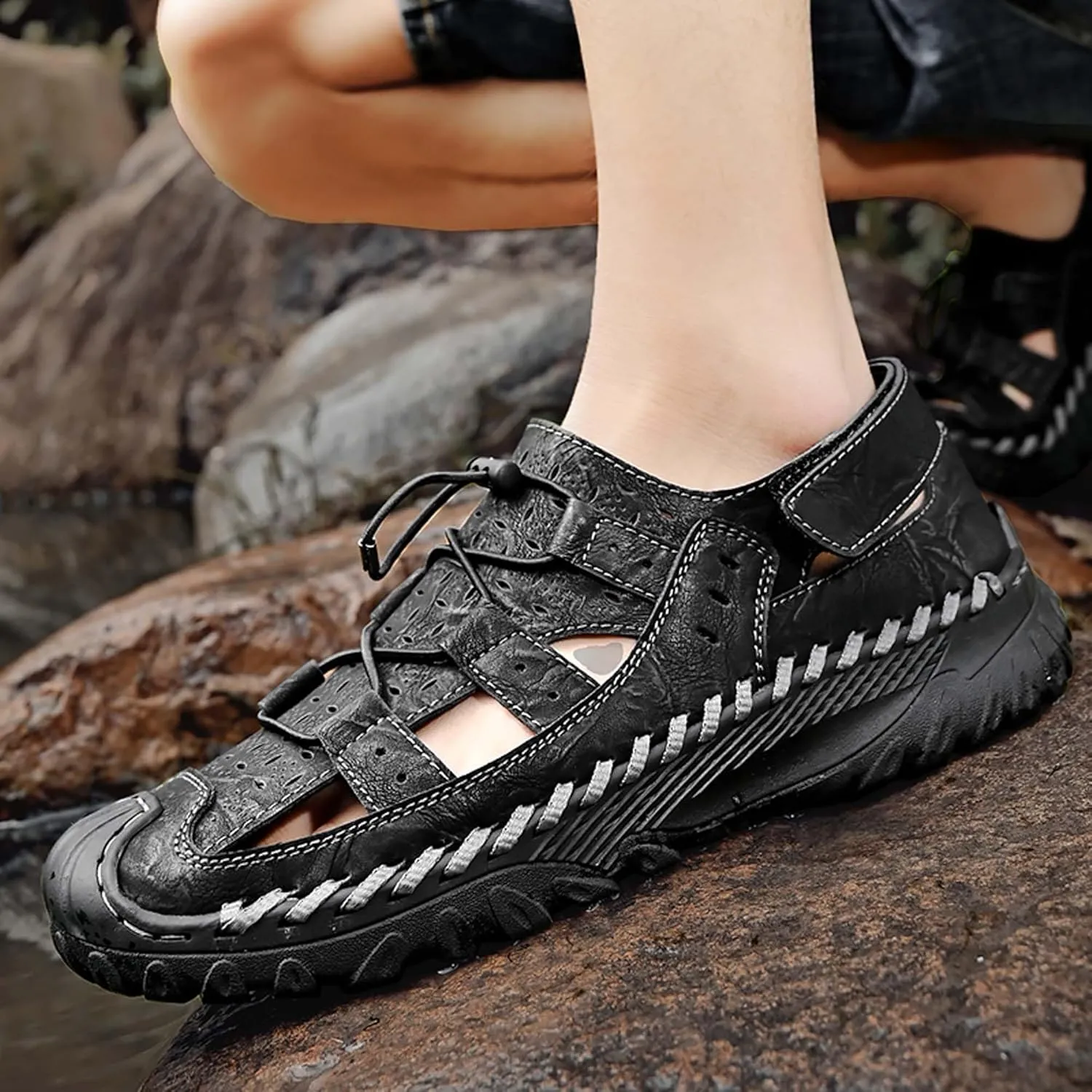 Men's Cowhide Closed Toe Sandals Sports Casual Handmade Sandals Adjustable Slip On Walking Shoes Slip Resistant Outdoor Climbing Off-Road Camping Shoes
