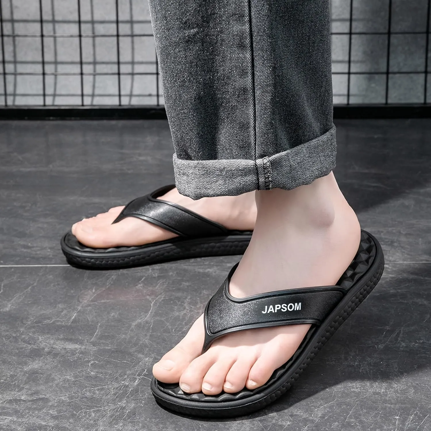 Men's Quick Drying Non-Slip Comfortable Flip Flops Men House Slippers