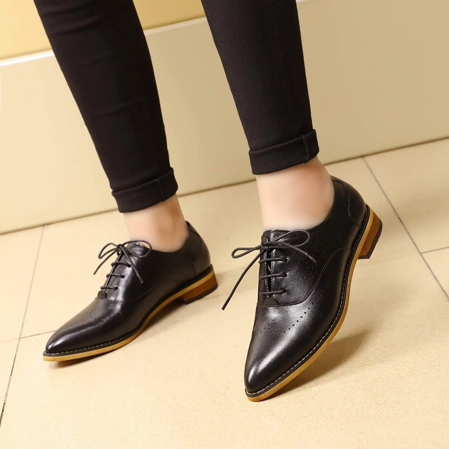 Mona flying Women's Pointed Toe Leather Oxfords Brogue Stylish Lace up Leather Shoes for Work