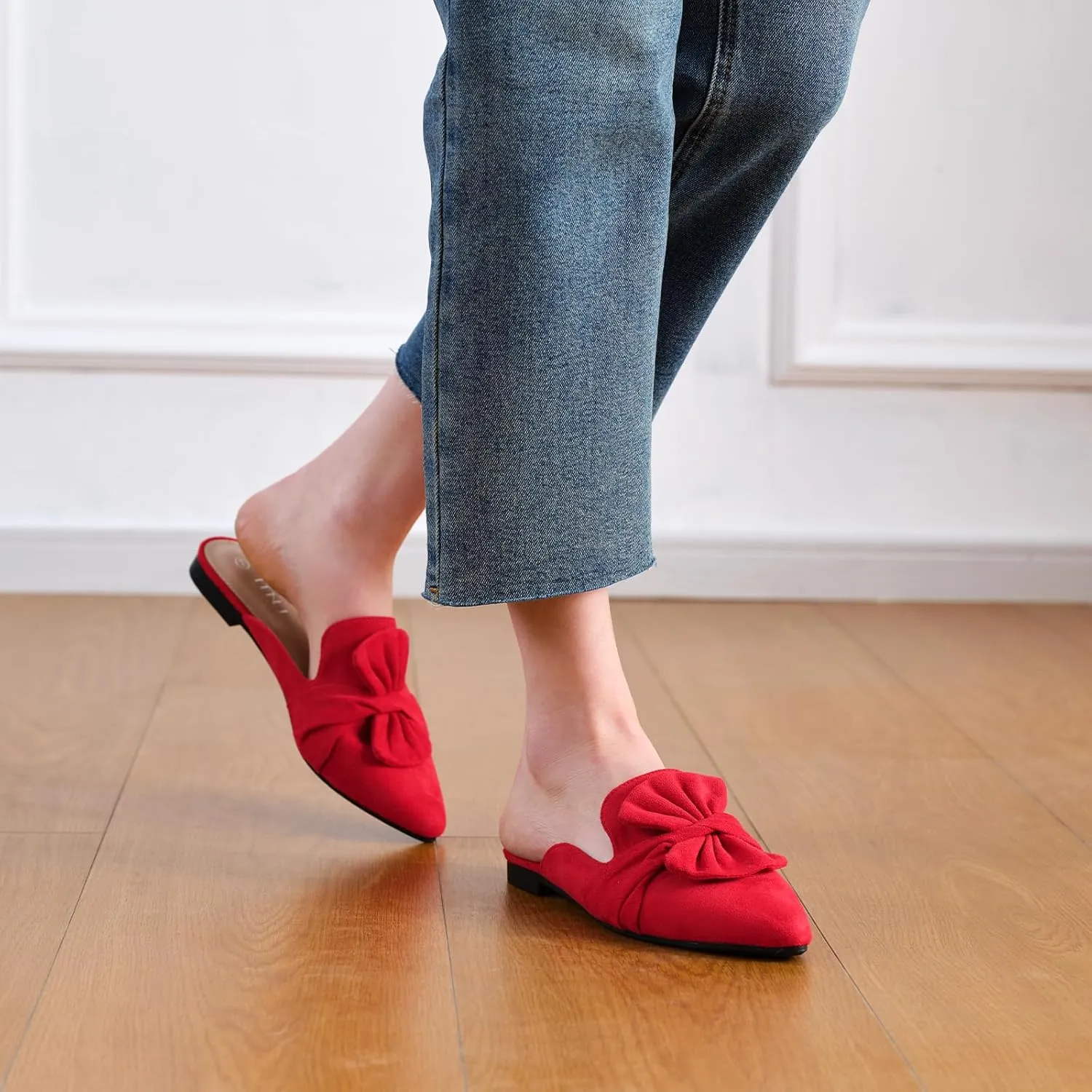 MUSSHOE Womens Mules Comfortable Pointed Toe Mules for Women Flats Backless Loafers with Bow Slip On