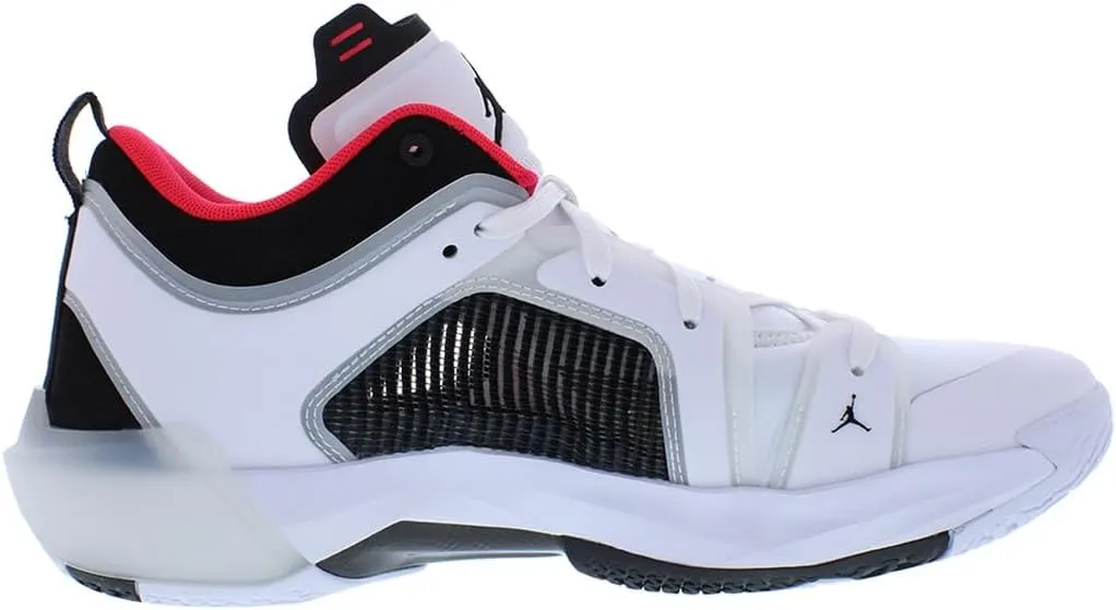 NIKE Men's Sneaker