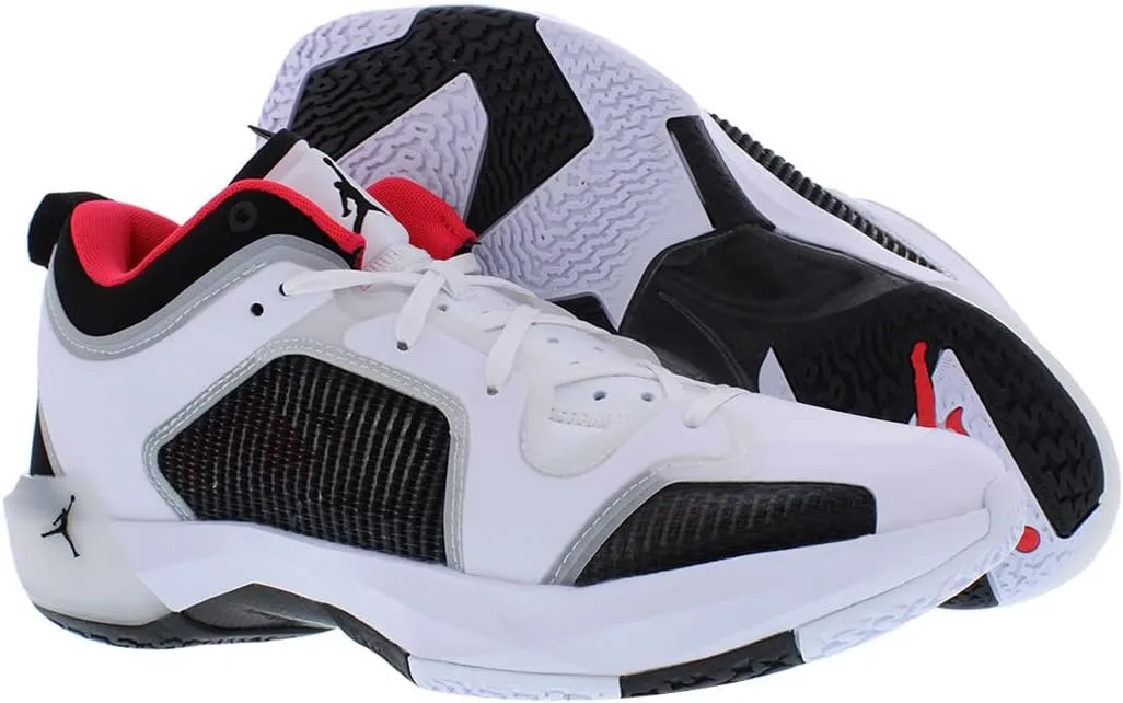 NIKE Men's Sneaker