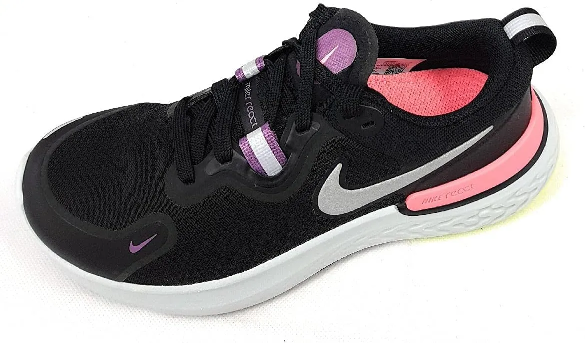 Nike Women's Race Running Shoe