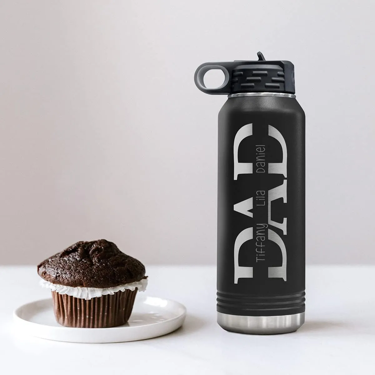 PlaqueMaker 32-oz Stainless Steel Customized Water Bottle For Dad- Includes Kids Names- Great for Father's Day, Christmas, His Birthday, or Just Because - Select from a Variety of Colors (Black)