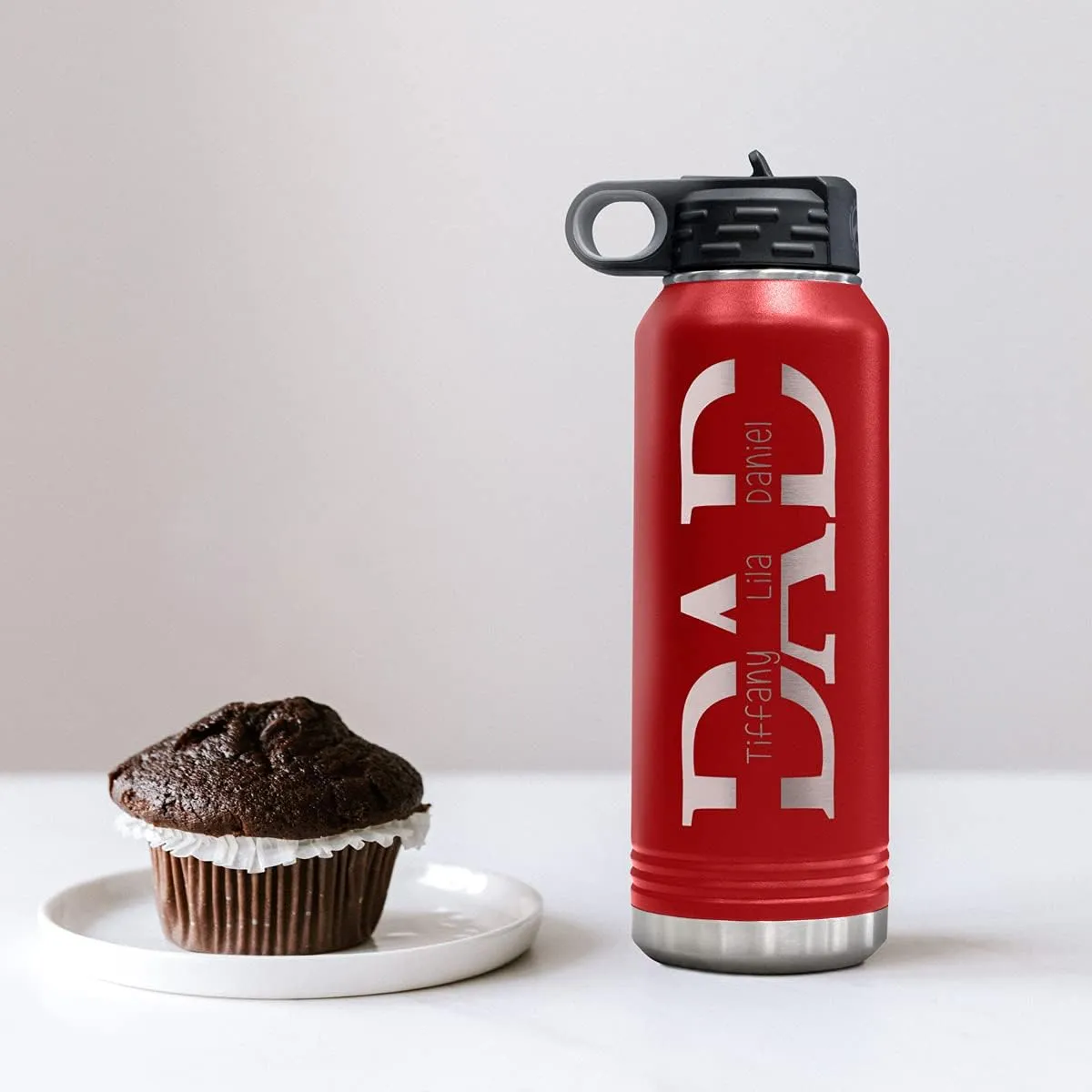 PlaqueMaker 32-oz Stainless Steel Customized Water Bottle For Dad- Includes Kids Names- Great for Father's Day, Christmas, His Birthday, or Just Because - Select from a Variety of Colors (Red)