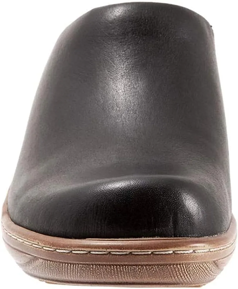 SoftWalk Men's Clogs