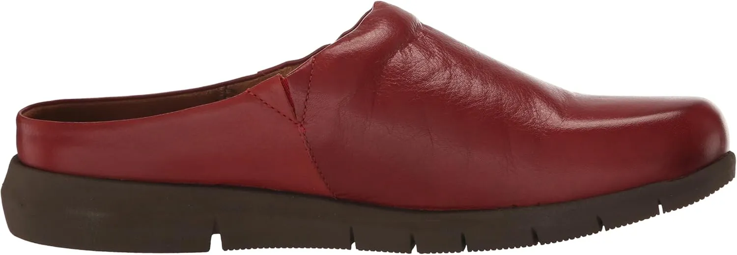 SoftWalk Women's Andria Clog