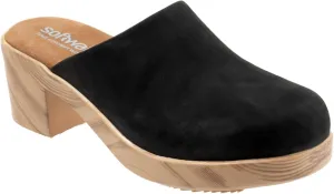 SoftWalk Women's Felida Clog