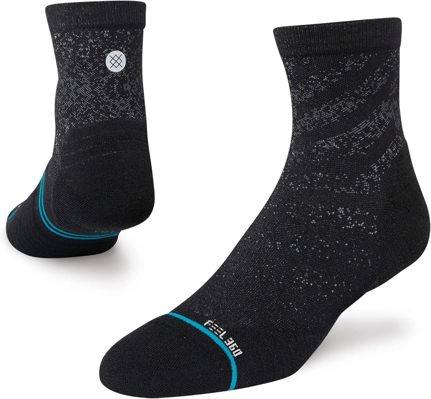 Stance Run Light Quarter - Unisex Socks - Ankle Protection - Active Fabric - Channeled-air Cushioning Black SM (US Men's Shoe 3-5.5, Women's Shoe 5-7.5) One Size
