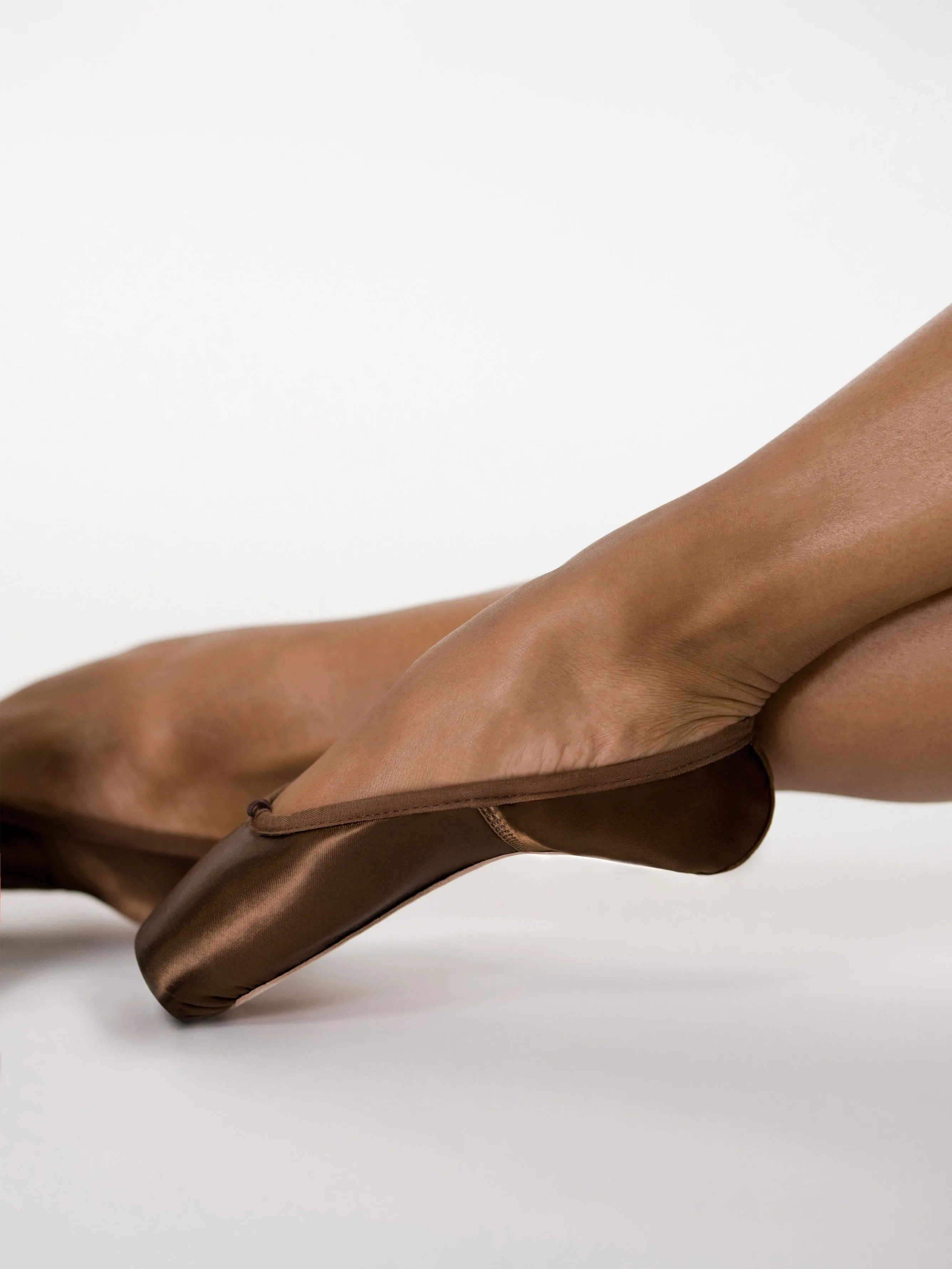 Suffolk Stellar Brown Pointe Shoe | Light Insole