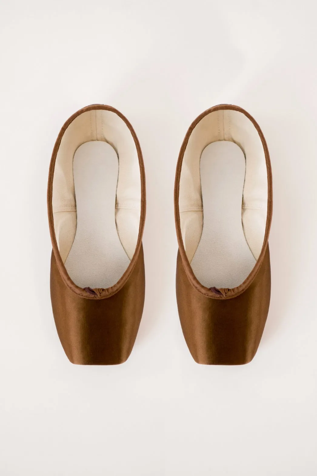Suffolk Stellar Brown Pointe Shoe | Light Insole