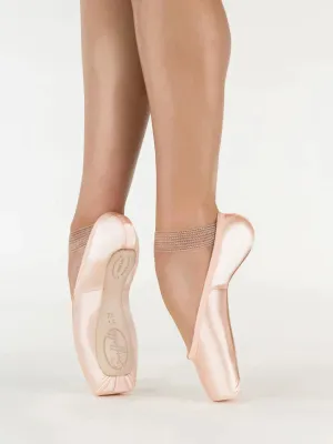 Suffolk Stellar Light Pointe Shoe