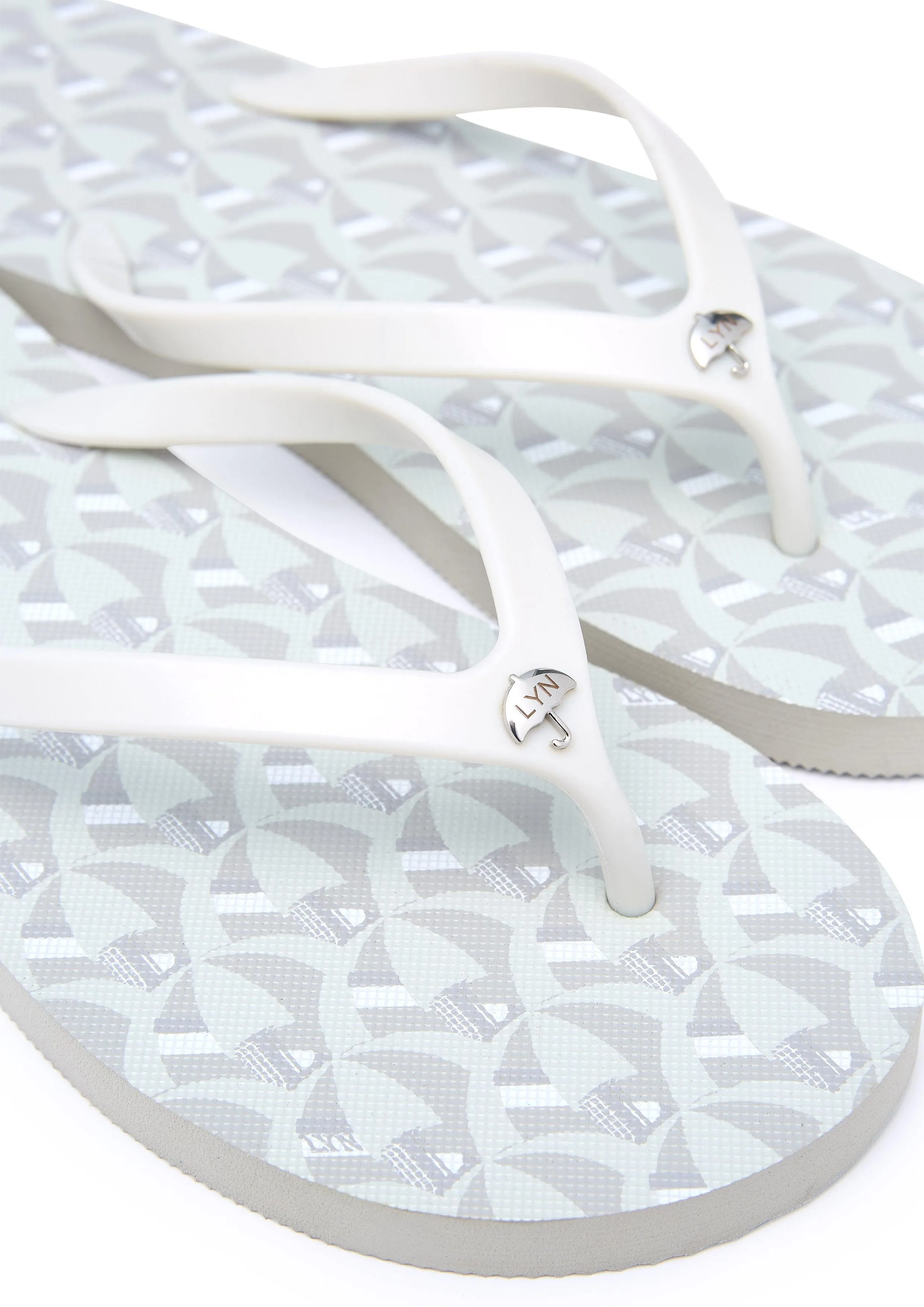 Summer Beach Flats And Sandals - Printed Grey