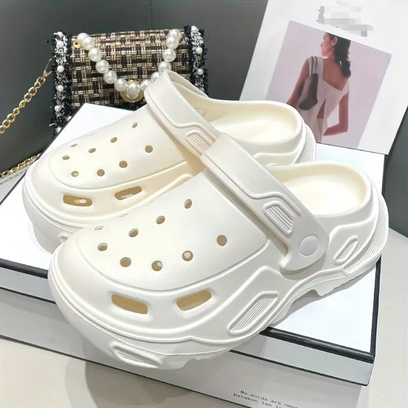 Summer Women's Wooden Clogs, Suitable for Nurses' Work Or Leisure Beach Activities.