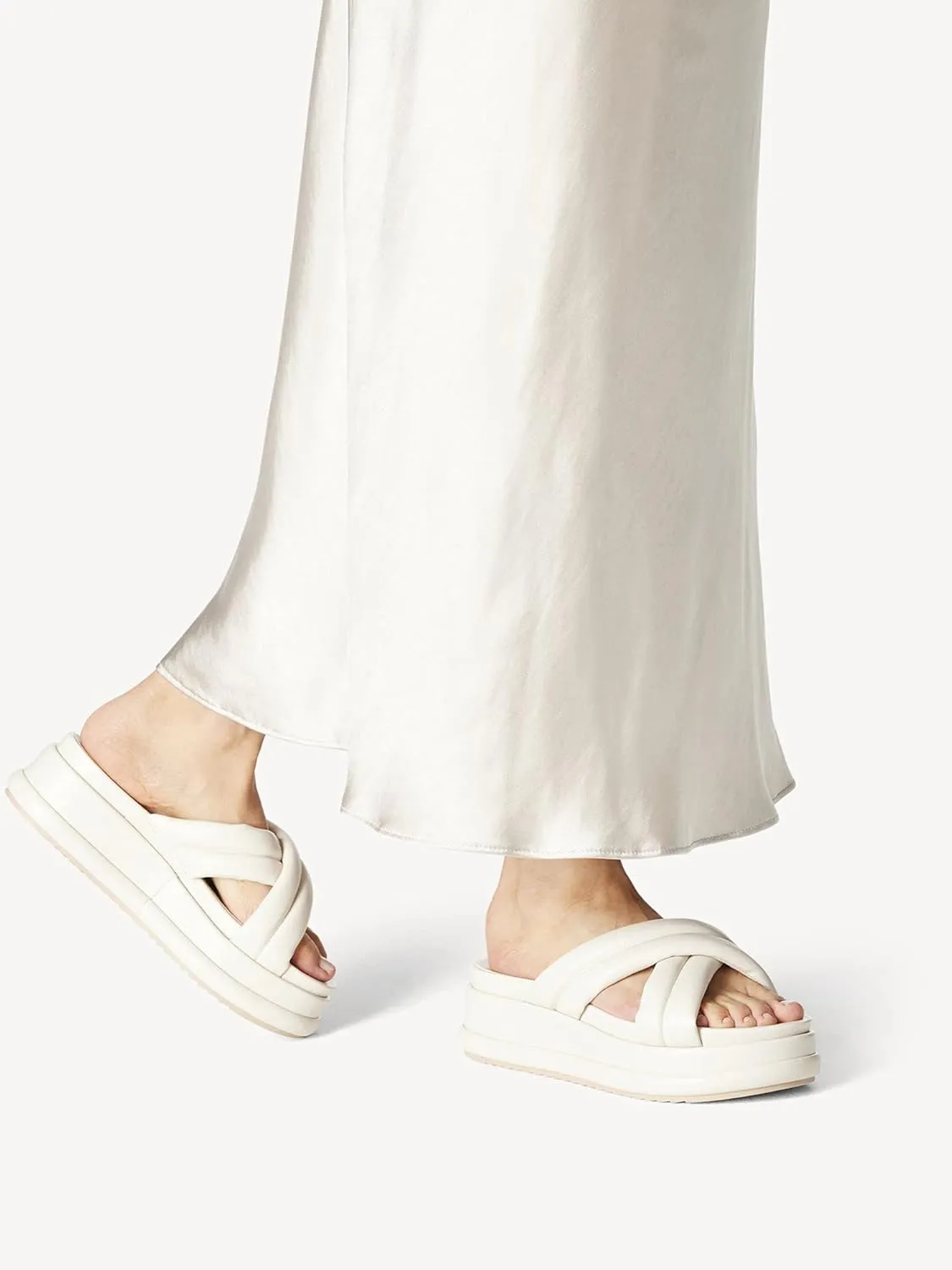 Tamaris Mules 1-1-27208-20 Wide