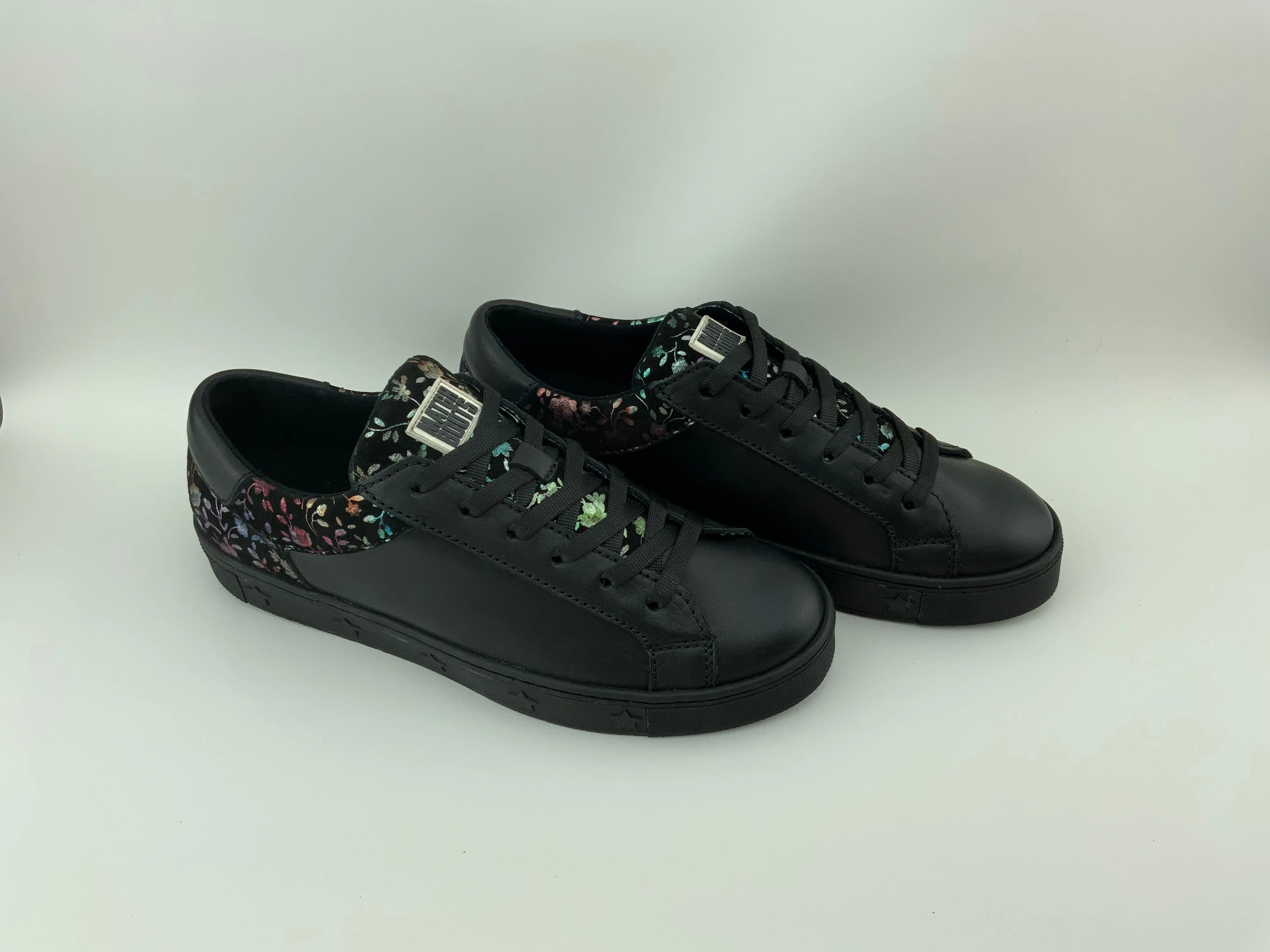 The Supreme Romantic Collection - Soft Black | Women