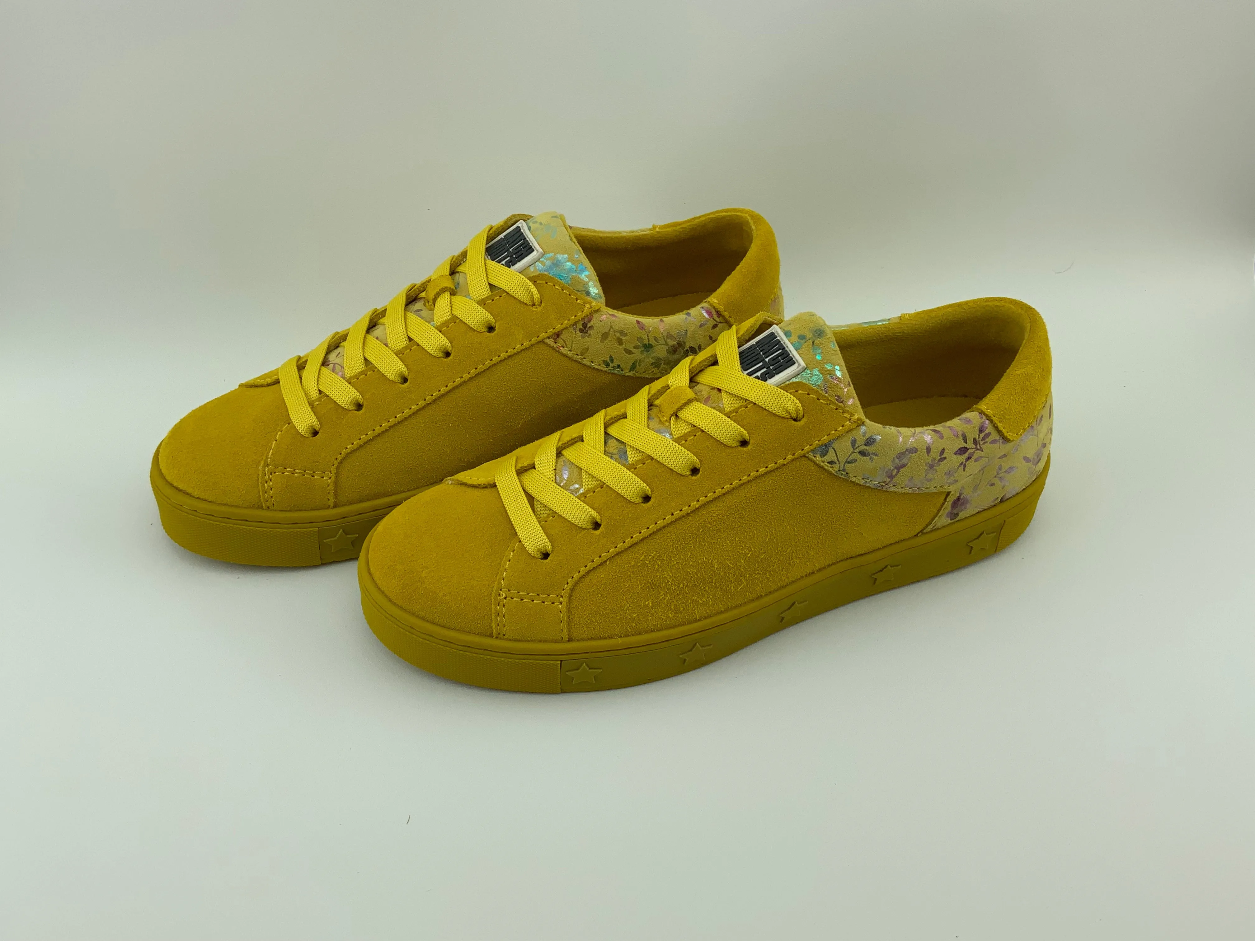 The Supreme Romantic Collection - Soft Yellow | Women