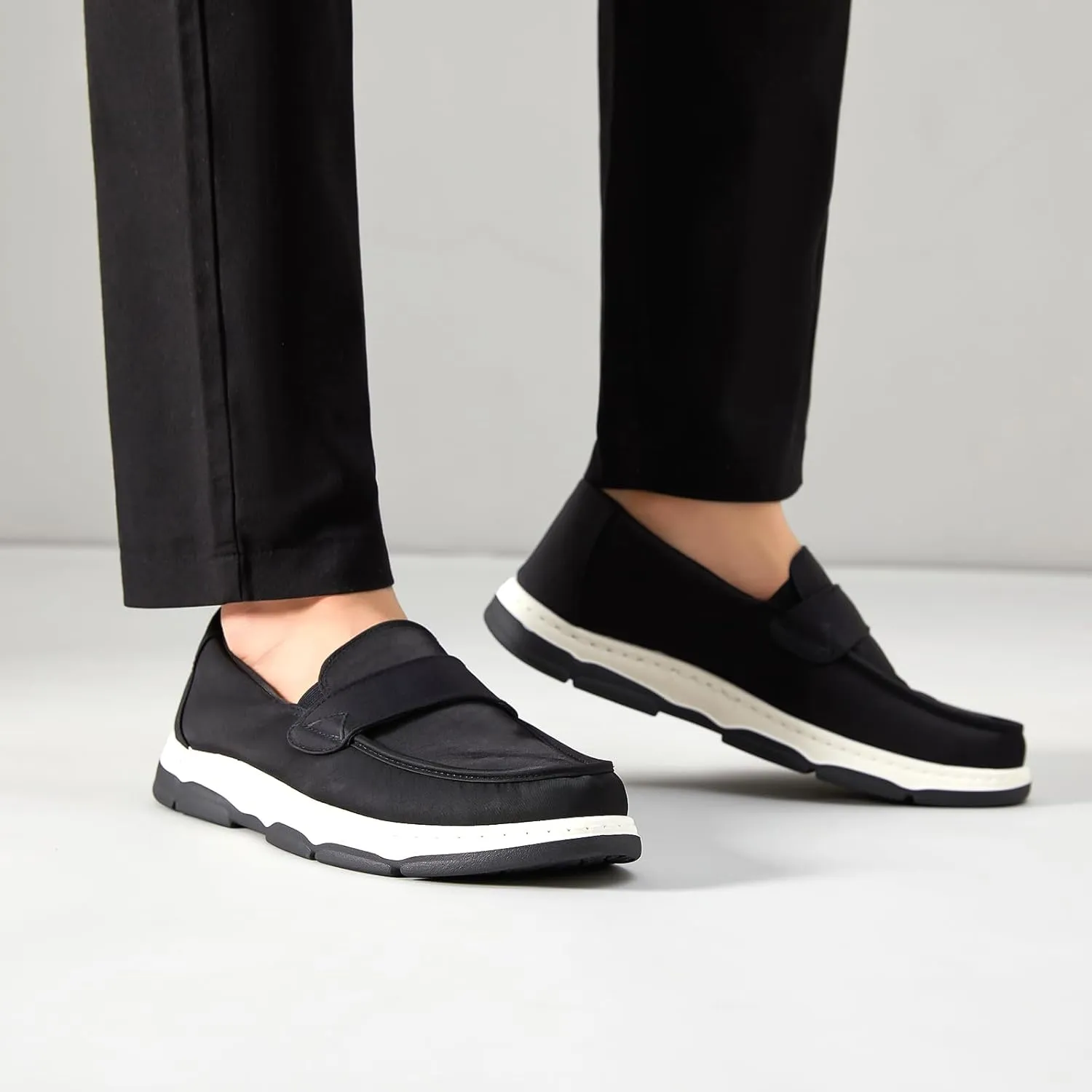 TUOPIN Mens Slip On Shoes,Black Loafers for Men,Canvas Slip On for Men,Casual Comfortable Shoes Fashion Light Weight