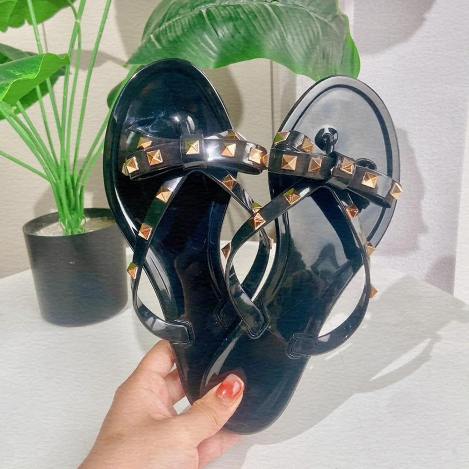 Women Rivet Flat Flip Flops Studded Jelly Thong Sandals with Bow Summer Bowtie Slip On Flat Beach Dressy Slides Fashion Dress Slipper
