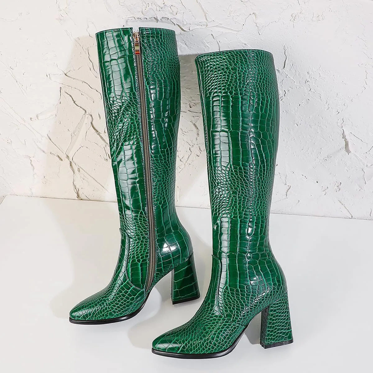 Women's Crocodile Chunky Heel Pointed toe Side Zipper Knee High Boots Faux Leather Tall Boots Soft Fur Lining Comfortable Stylish Winter Boots