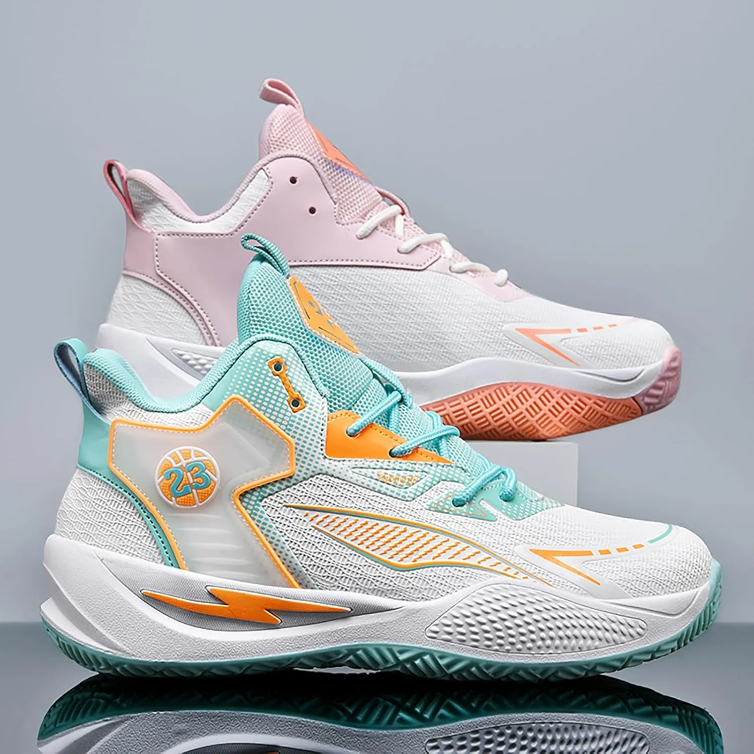 Women's Men's High-Top Basketball Shoes Breathable Anti-Slip and Wear-Resistant Soles Running Shoes Graffiti Design Fashionable Sports Shoes