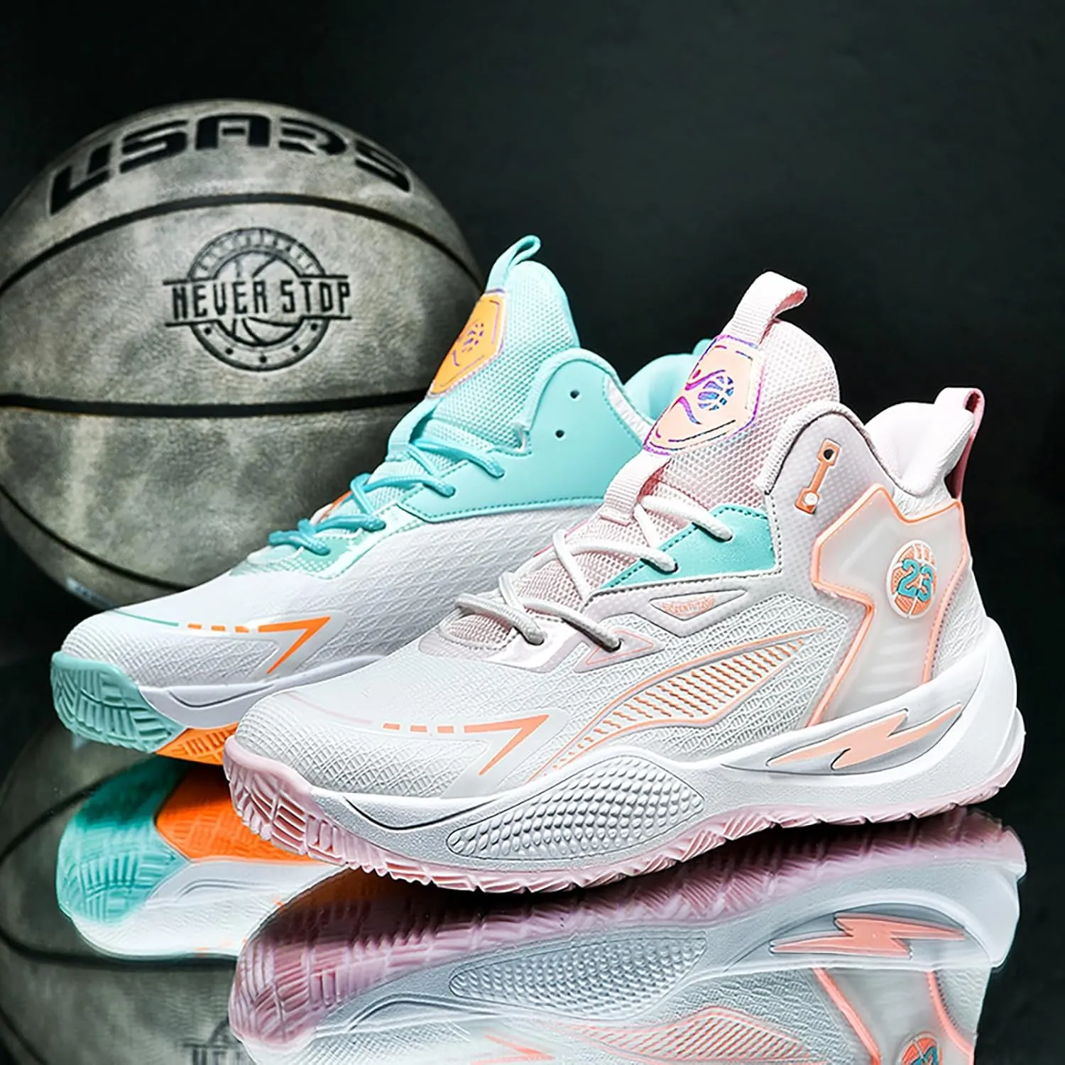Women's Men's High-Top Basketball Shoes Breathable Anti-Slip and Wear-Resistant Soles Running Shoes Graffiti Design Fashionable Sports Shoes