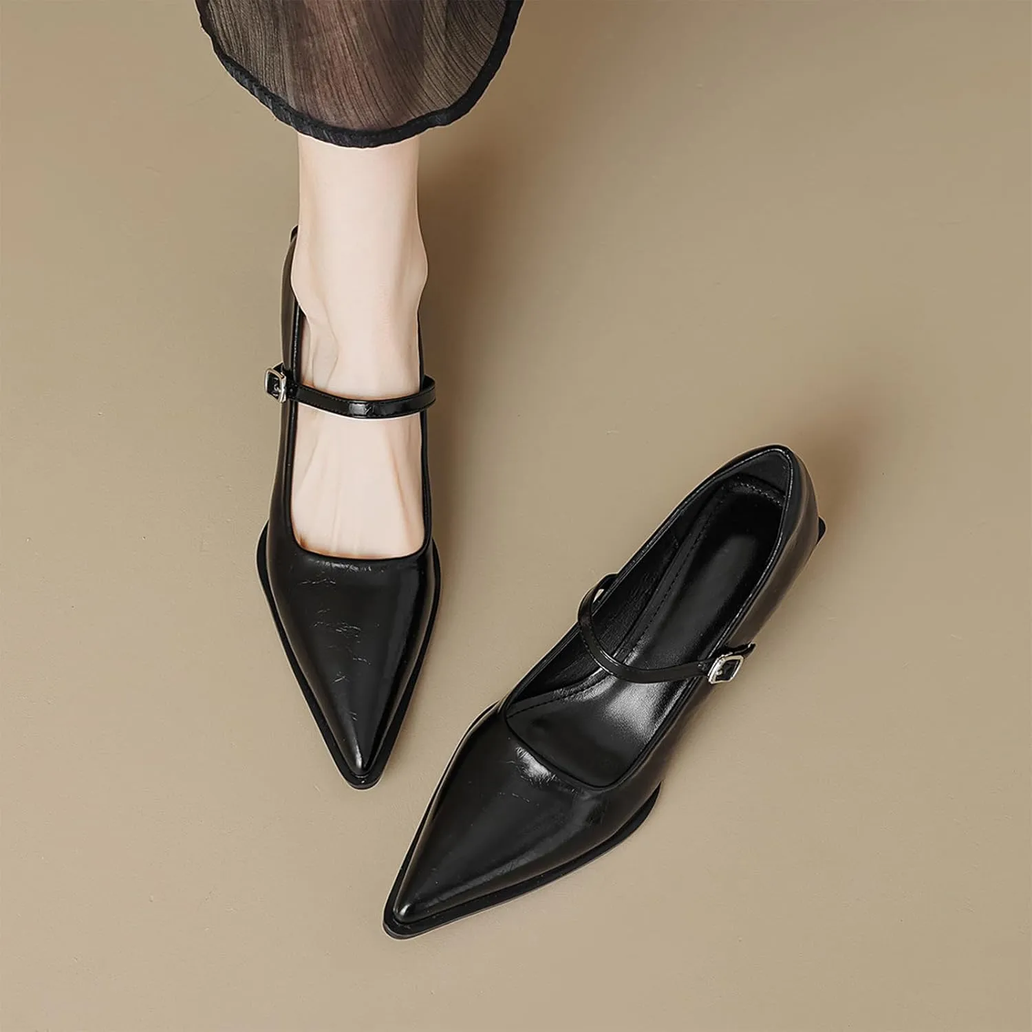 Women's Patent Leather Low Chunky Heel Dress Mary Jane Shoes Stylish Closed Pointed Ankle Strap Block Heel Non-Slip Formal Pumps Suitable for Wedding Bride Work