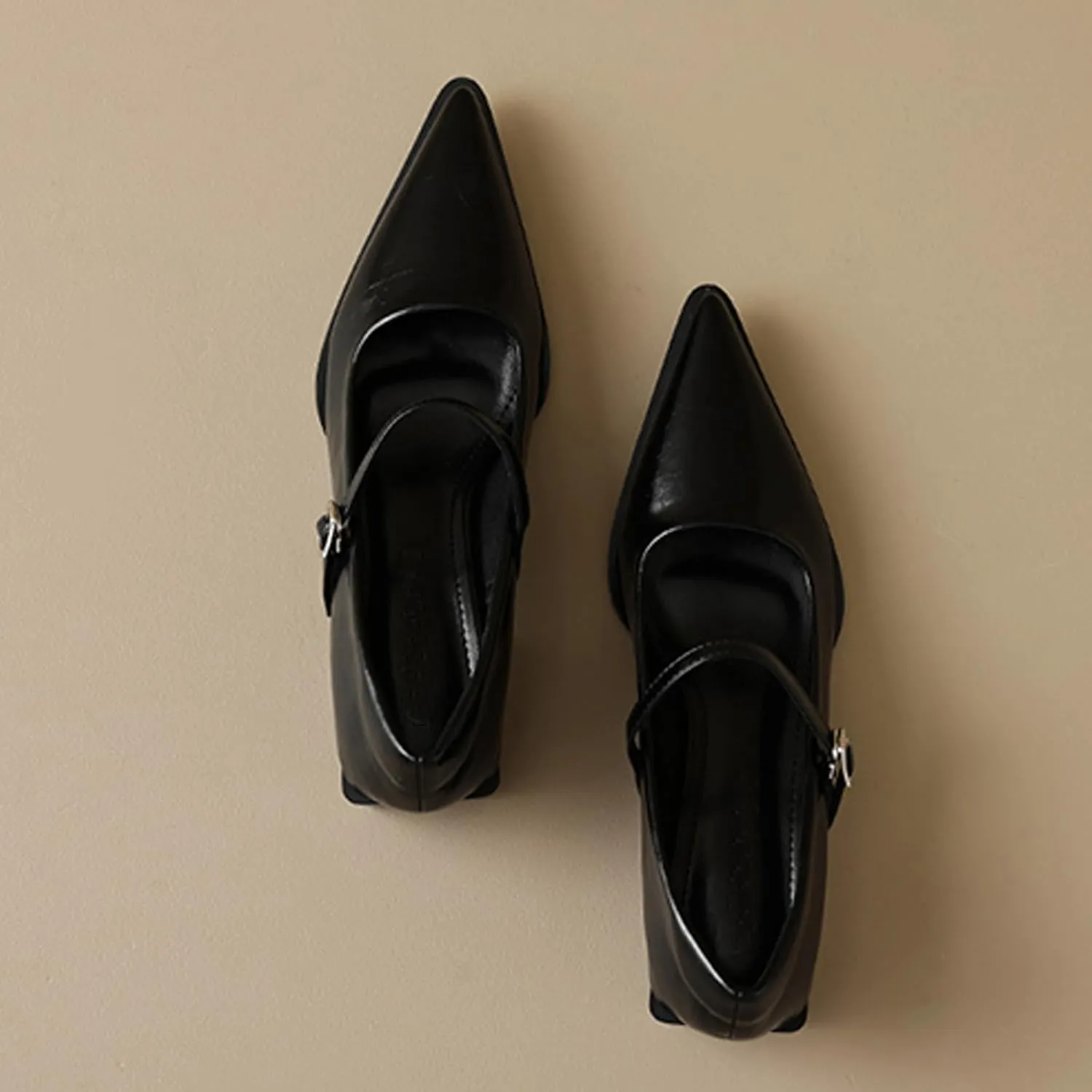 Women's Patent Leather Low Chunky Heel Dress Mary Jane Shoes Stylish Closed Pointed Ankle Strap Block Heel Non-Slip Formal Pumps Suitable for Wedding Bride Work